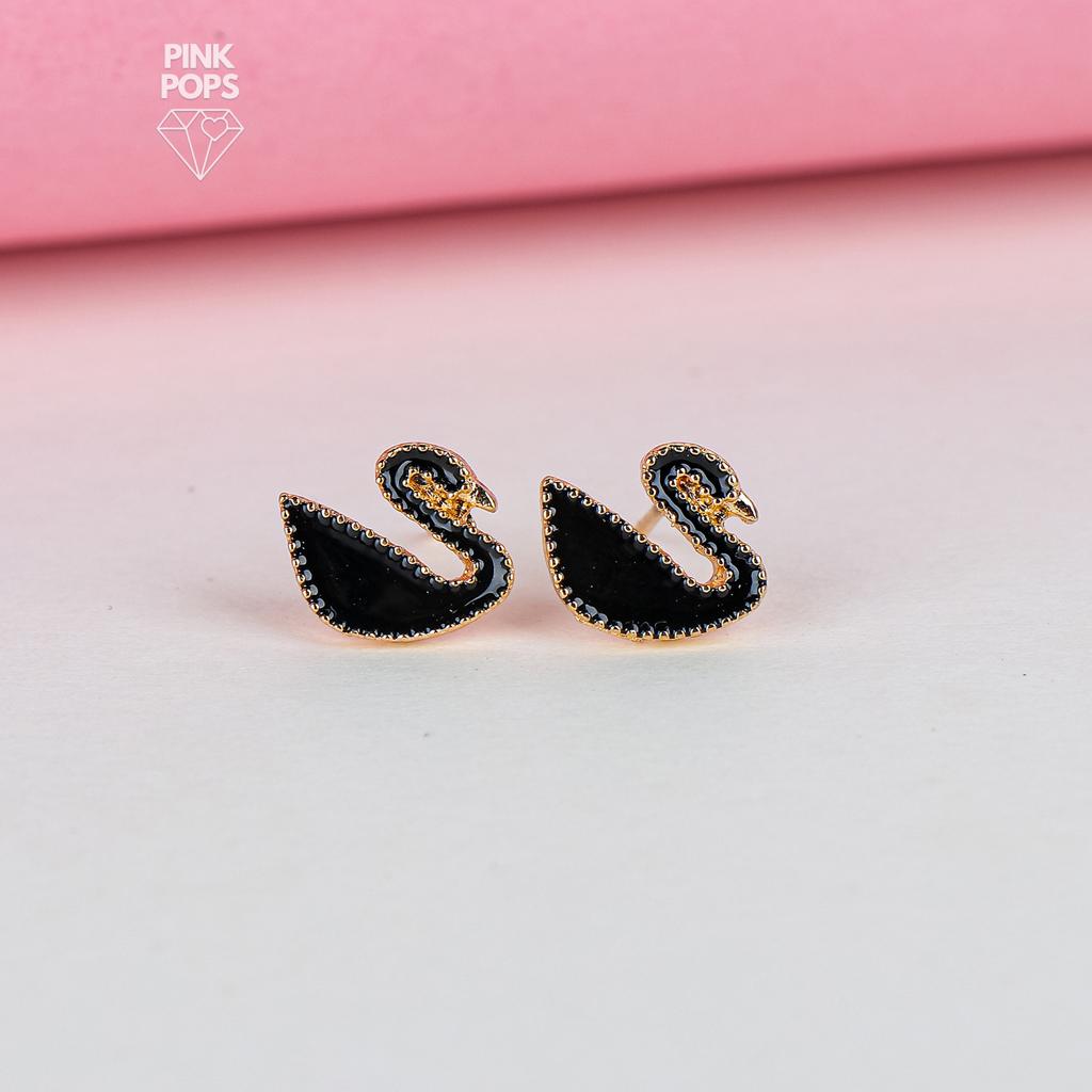 Iconic Swan Fashion Ear Studs