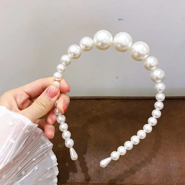 Exquisite Pearl Headband