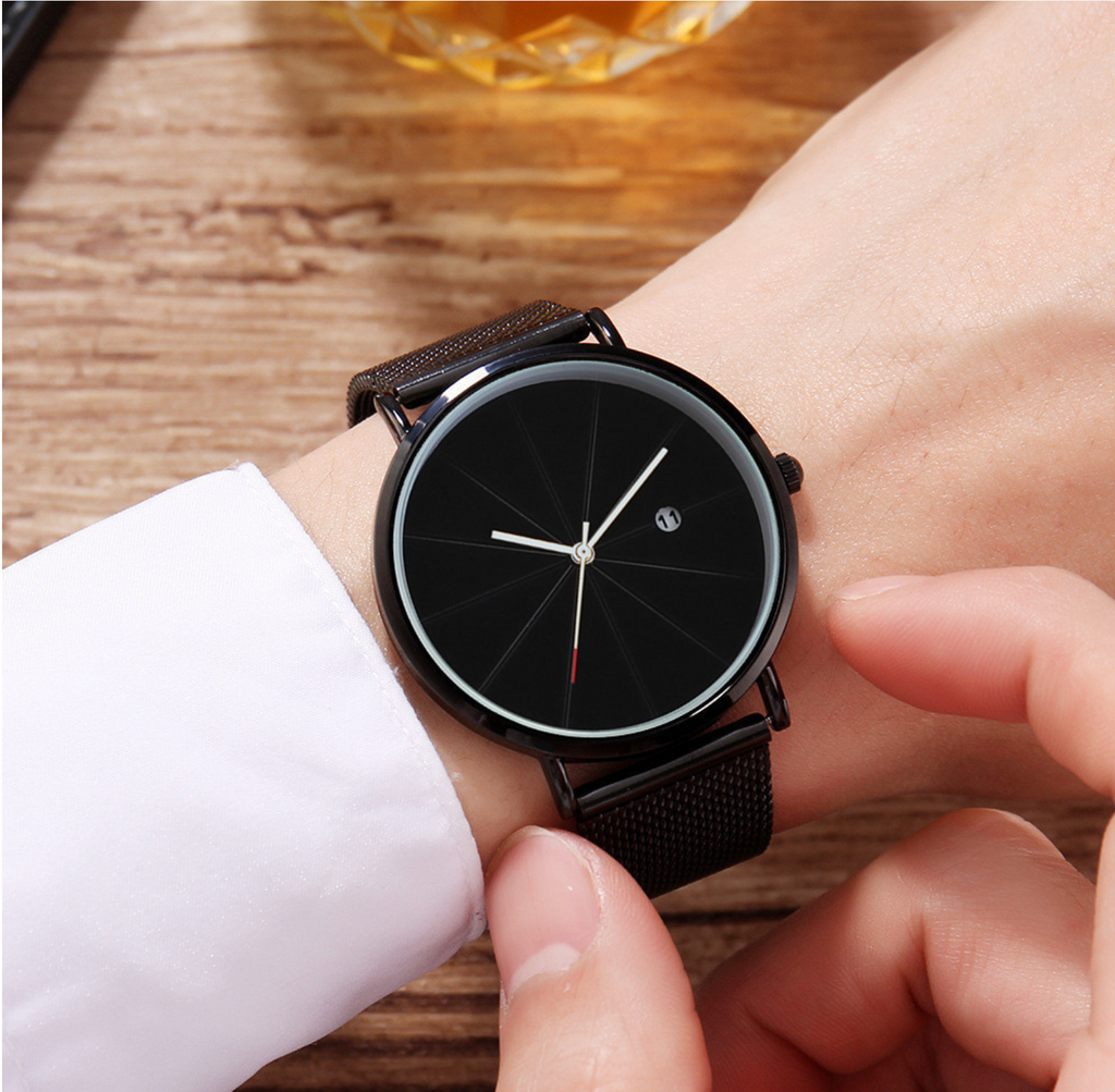 Plain Elegant Black Dial Watch With Date pinkpops.pk