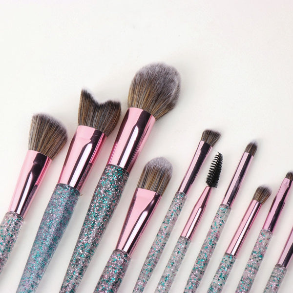 Shimmering Makeup Brush Set