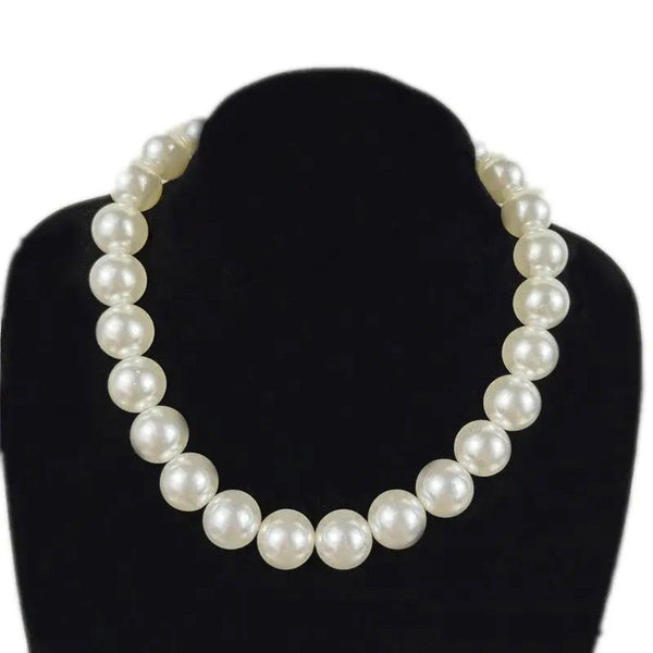 Stunning Big Pearl Necklace