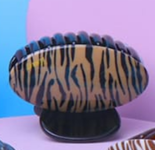 Animal Print Oval Hair Claw