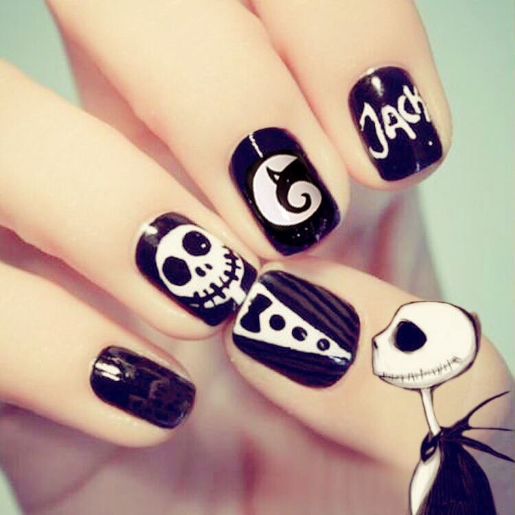 Formal Ghost Faux Nails